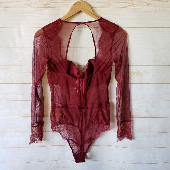 Victoria's Secret Eyelash Lace Mesh Sheer Thong Bodysuit Teddy Long Sleeve 36C - Picture 8 of 16